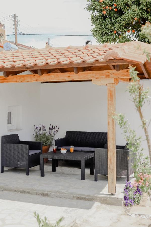 Apartamento The Olive House Néa Péramos Exterior foto