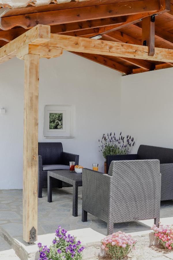 Apartamento The Olive House Néa Péramos Exterior foto