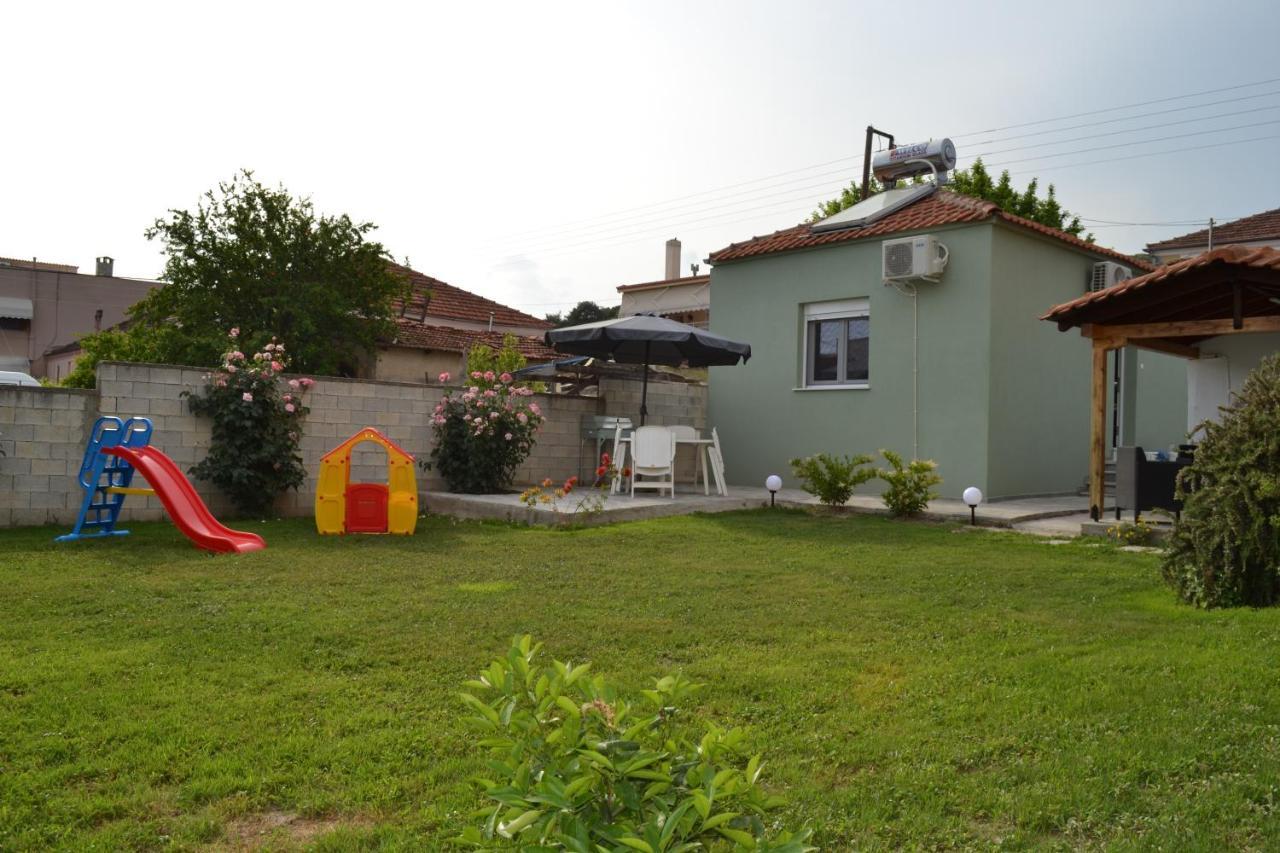 Apartamento The Olive House Néa Péramos Exterior foto
